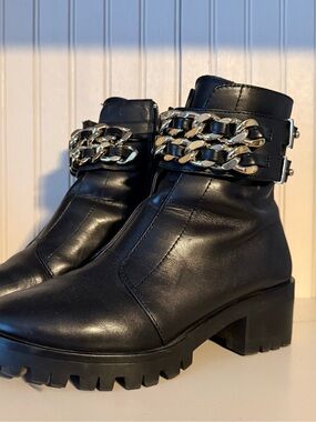 Karl Lagerfeld Black Leather Ankle Boots with Gold Chain